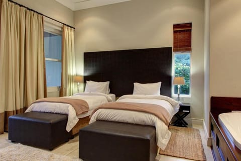 Gaikou Lodge Bed and Breakfast in Western Cape