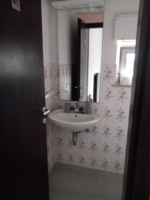 Lanterna Apartment in Šibenik-Knin County, Croatia