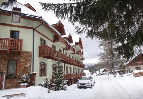 Property building, Winter