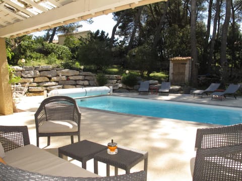 Holiday Home Luberon Vidauque by Interhome House in Cavaillon