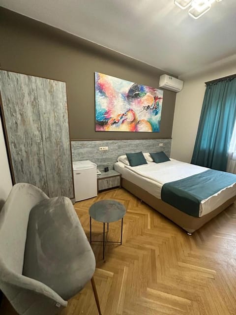Bed, TV and multimedia, wardrobe, air conditioner