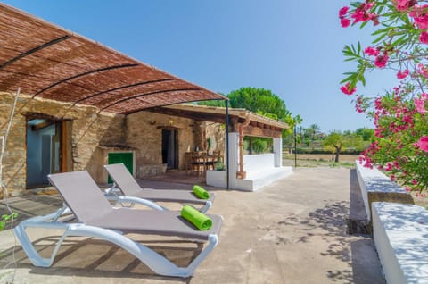 Patio, Facade/entrance, Balcony/Terrace