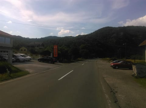 Karavan 123 Motel in Serbia