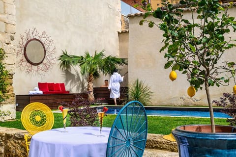 Patio, Garden, Balcony/Terrace, Swimming pool