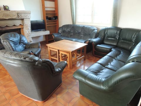 Maison Avec Piscine House in Plérin