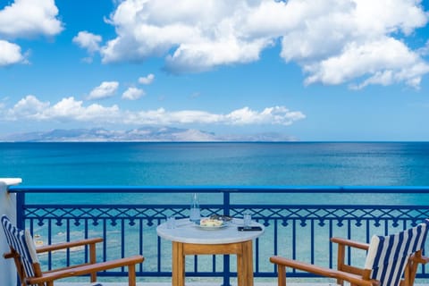 Day, Natural landscape, View (from property/room), Balcony/Terrace, Sea view, Sea view, Seasons