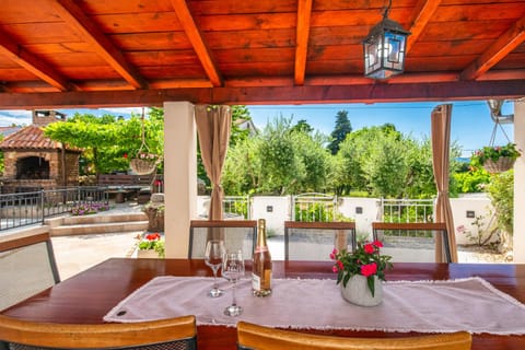 Balcony/Terrace, Dining area
