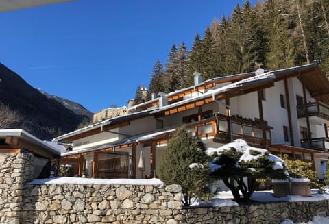 Property building, Winter