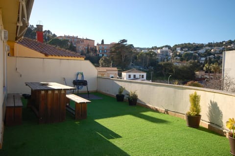 Property building, Balcony/Terrace