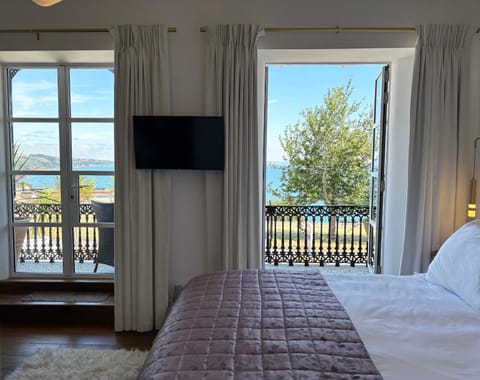 Bed, Balcony/Terrace, Sea view