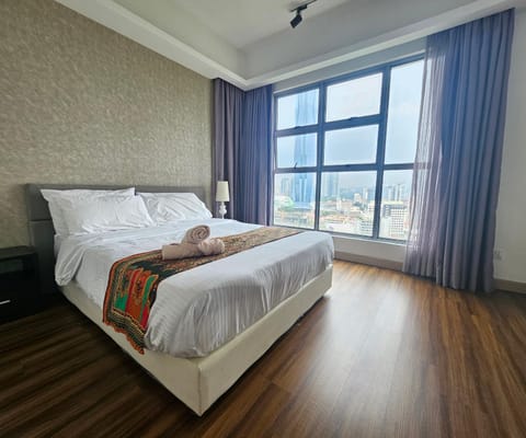 Bedroom, Landmark view