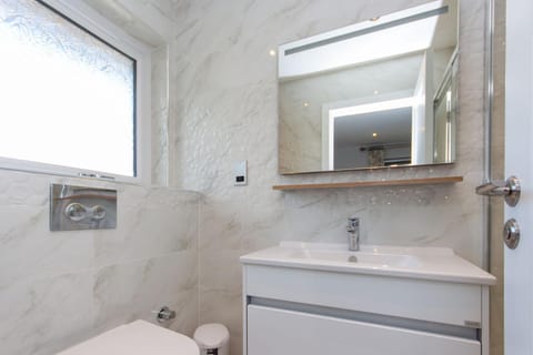 Loch Earn Bed and Breakfast in Inverness