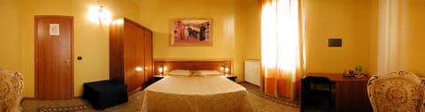 La Luna Guest House Bed and Breakfast in Florence