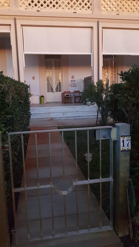 Sea beach relax Apartment in Tuscany