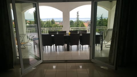 View (from property/room), Balcony/Terrace
