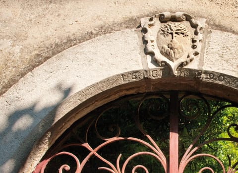 Decorative detail, On site