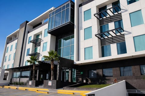 Property building, Facade/entrance, Day