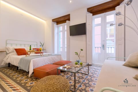 Bed, Photo of the whole room, Seating area