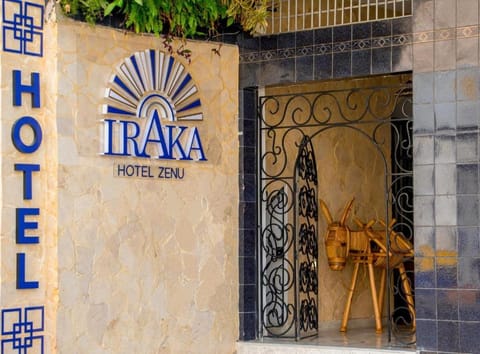 Property building, Facade/entrance, Property logo or sign