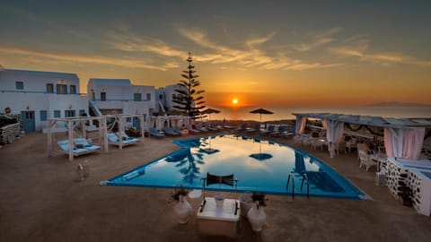 Swimming pool, Sunset
