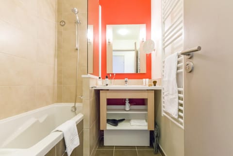 Toilet, Bathroom, Bath, towels