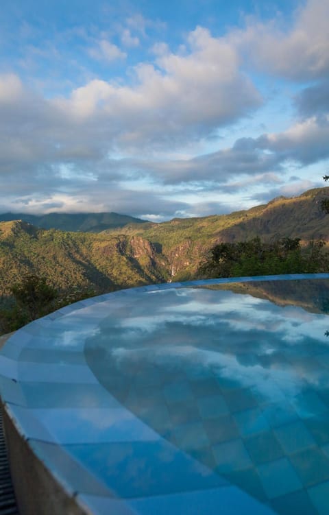 Mountain view, Pool view