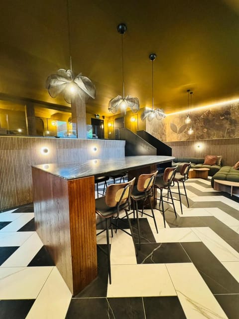 Lounge or bar, Seating area, minibar