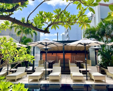 Property building, Lounge or bar, Swimming pool