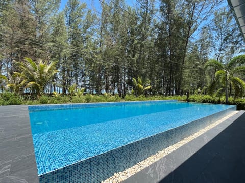 Coral Beach Pool Villa Khao Lak House in Khuekkhak