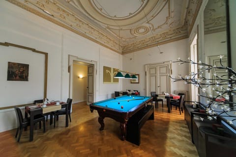 Restaurant/places to eat, Billiard, Continental breakfast, Buffet breakfast