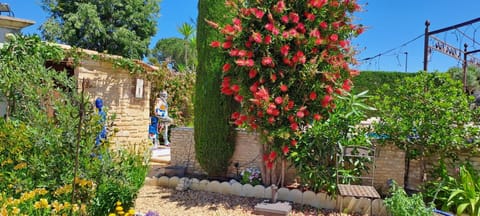 Lou Bagnou Mi-Clos House in Provence-Alpes-Côte d'Azur