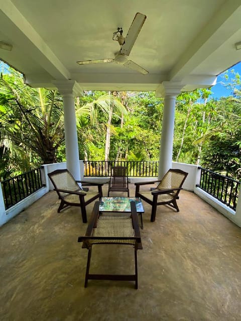 Seating area