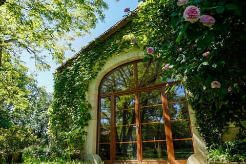 Facade/entrance, Garden