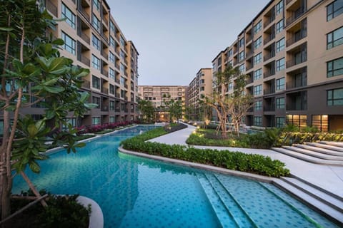 Property building, Swimming pool