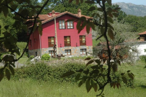 Facade/entrance, Off site, Natural landscape, Mountain view