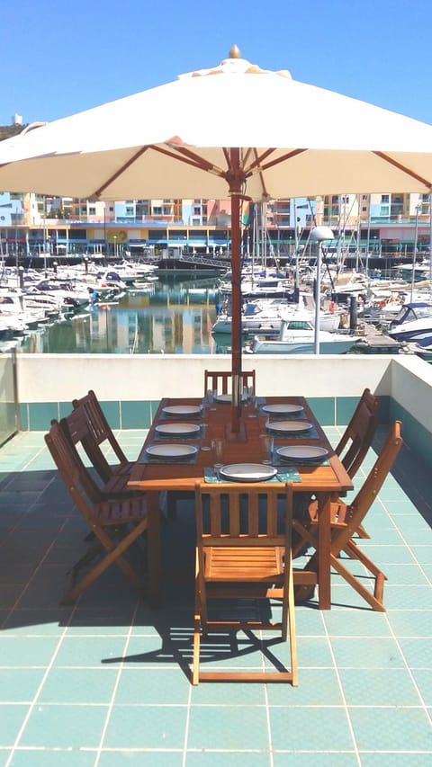 Balcony/Terrace, Dining area, Pool view, Swimming pool