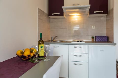 Kitchen or kitchenette, Drinks