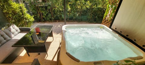 Massage, Spa and wellness centre/facilities, Swimming pool