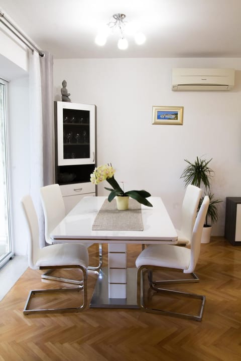 Villa Silvija Apartment in Srebreno