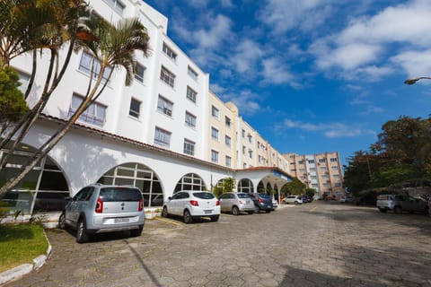 Property building, Day, Street view, Parking
