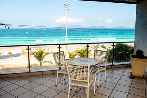 Lindo e bem localizado 3 quartos de frente p/ Mar - Praia do Forte - CF06 Apartment in Cabo Frio