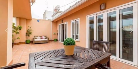 Atico Duplex Luminoso Apartment in Valencia