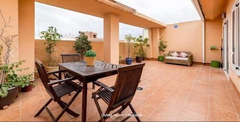 Atico Duplex Luminoso Apartment in Valencia