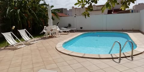 Property building, Swimming pool