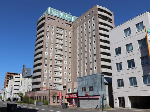 Property building, Day