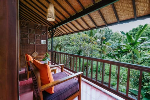 Patio, Balcony/Terrace, Seating area, Garden view