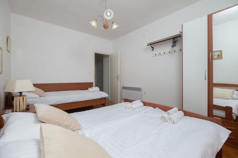 Apartment Val 2 Apartment in Zadar