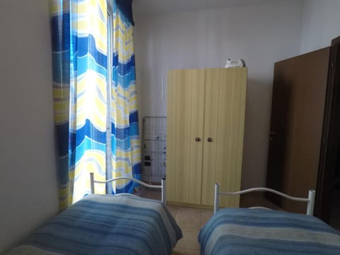 Bed, Bedroom, wardrobe