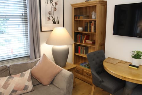 The Larches Bed and Breakfast in Wolverhampton