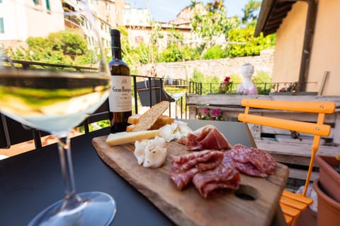 Fonte Gaia Experience Bed and Breakfast in Siena